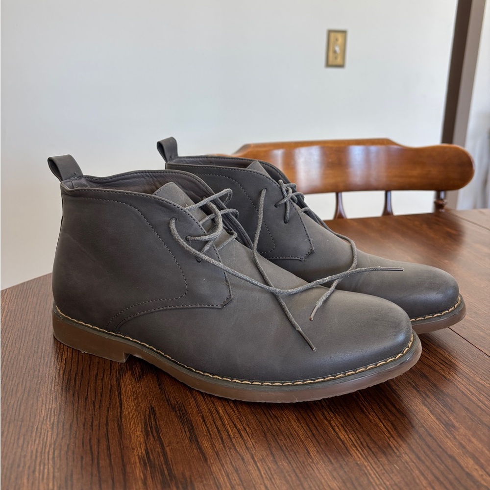 Men's Gray Leather Chukka Boots Toecap